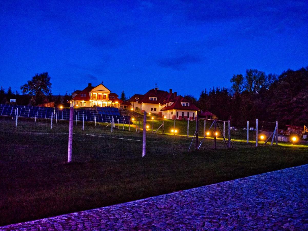 Przystan Nad Zatoka - *